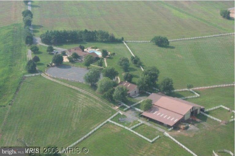 4501 Cap Stine Rd, Frederick, MD 21703 - photo 1