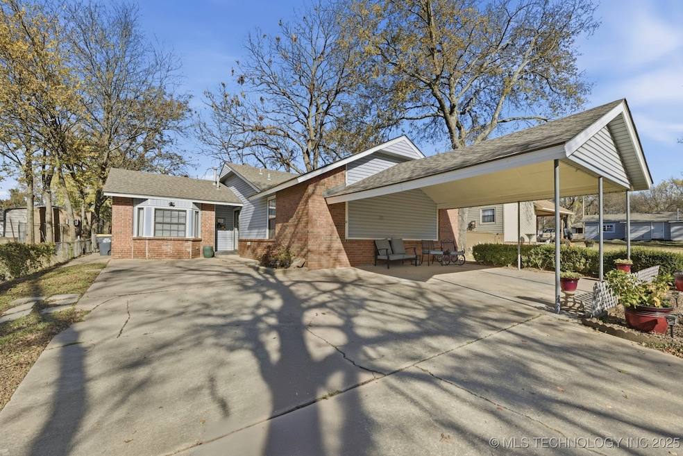 41 E 148th St, Glenpool, OK 74033 - photo 1