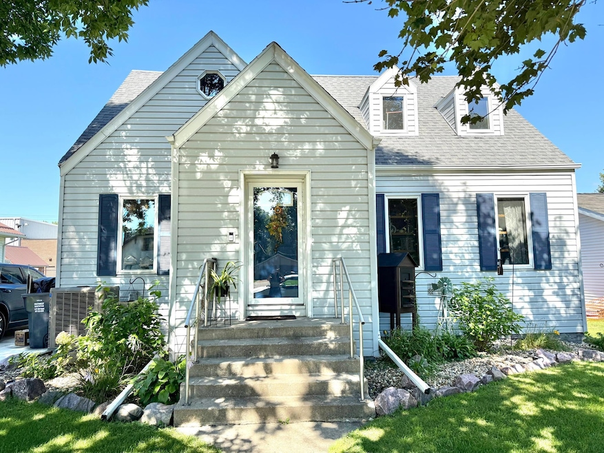 For Sale $285,000 • Co-Listing Agent