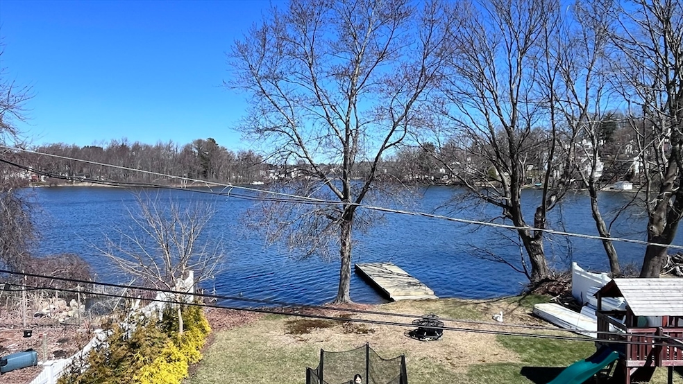 538 Grove St, Worcester, MA 01605 - photo 1