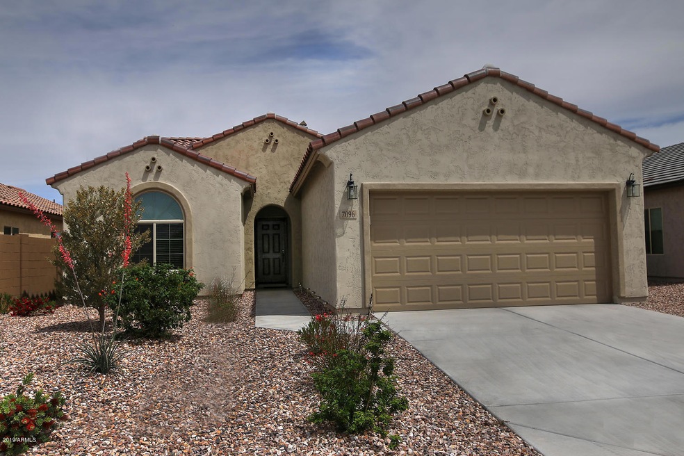 7096 W Sonoma Way Florence AZ-large-001-