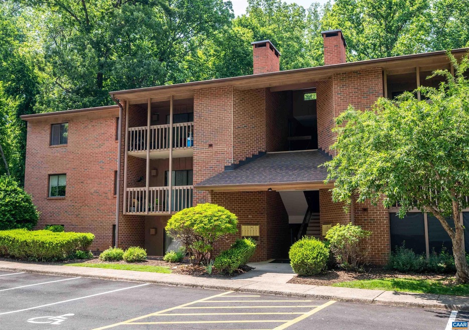109 Turtle Creek Rd unit 7, Charlottesville, VA 22901 - photo 1
