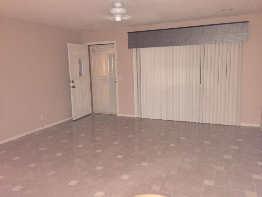 Living area, new blinds