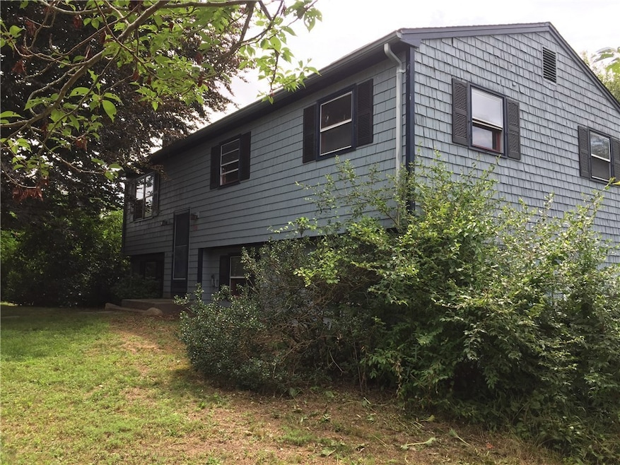 116 Andre Ave, Wakefield, RI 02879 - photo 1