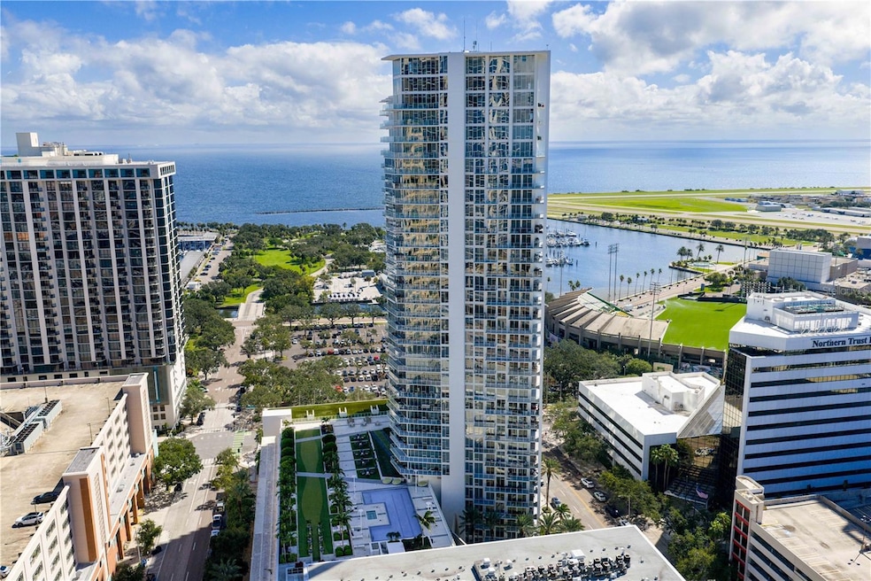 Signature Place Tower unit 614, Saint Petersburg, FL 33701 - photo 1