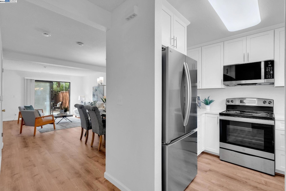 6189 Thornton Ave unit C, Newark, CA 94560 - photo 1