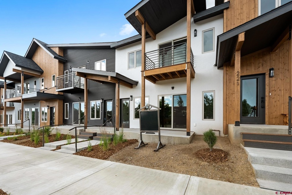 215 Pioneer Ave unit 10, Durango, CO 81301 - photo 1