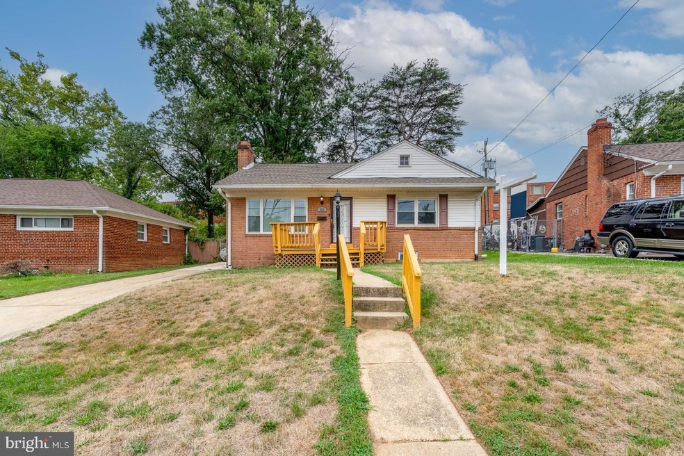 6513 Hawthorne St, Hyattsville, MD 20785 - photo 1