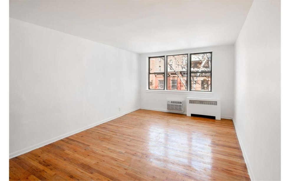 240 E 32nd St unit 4D, New York, NY 10016 - photo 1