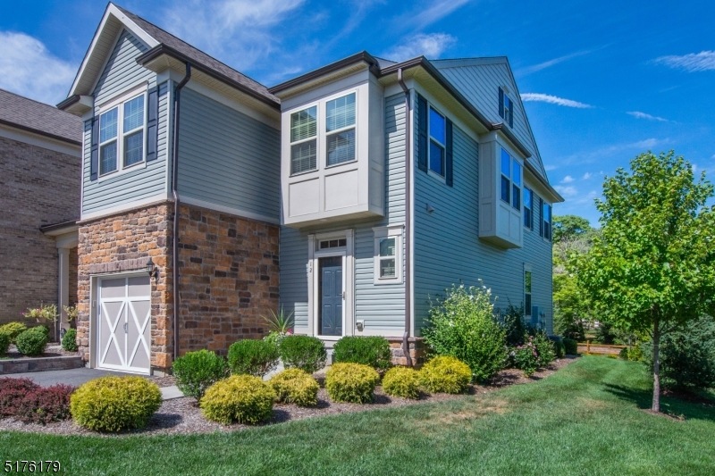 12 Albert Ct, Randolph Twp., NJ 07869 - photo 1