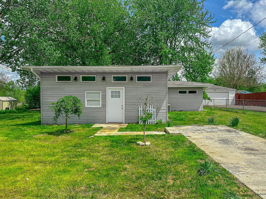 10007 Kreitzburg St, Dyer, IN 46311 - photo 1