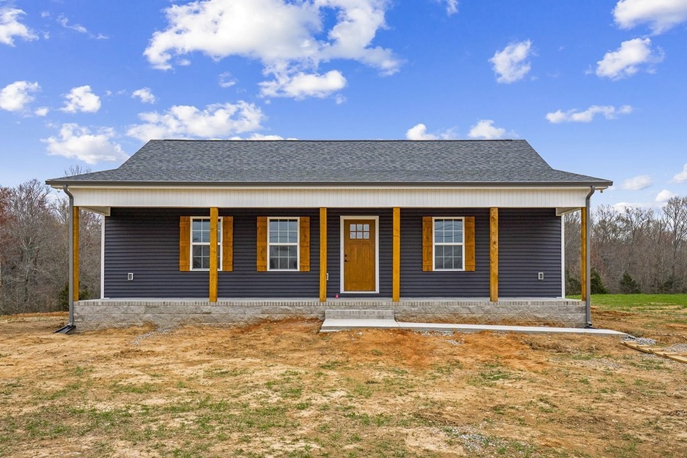 11819 Old Kentucky Rd, Walling, TN 38587 - photo 1