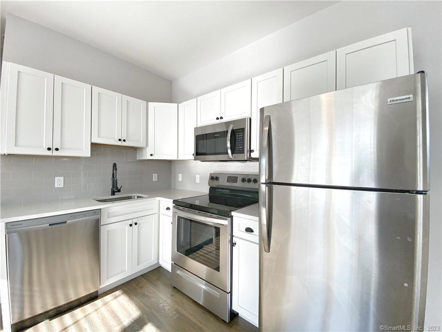 4 Berkeley St unit 1, Norwalk, CT 06850 - photo 1