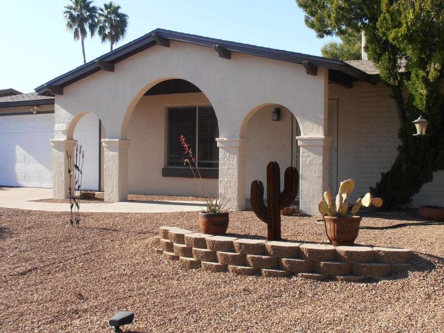 3520 W Joan De Arc Ave Front