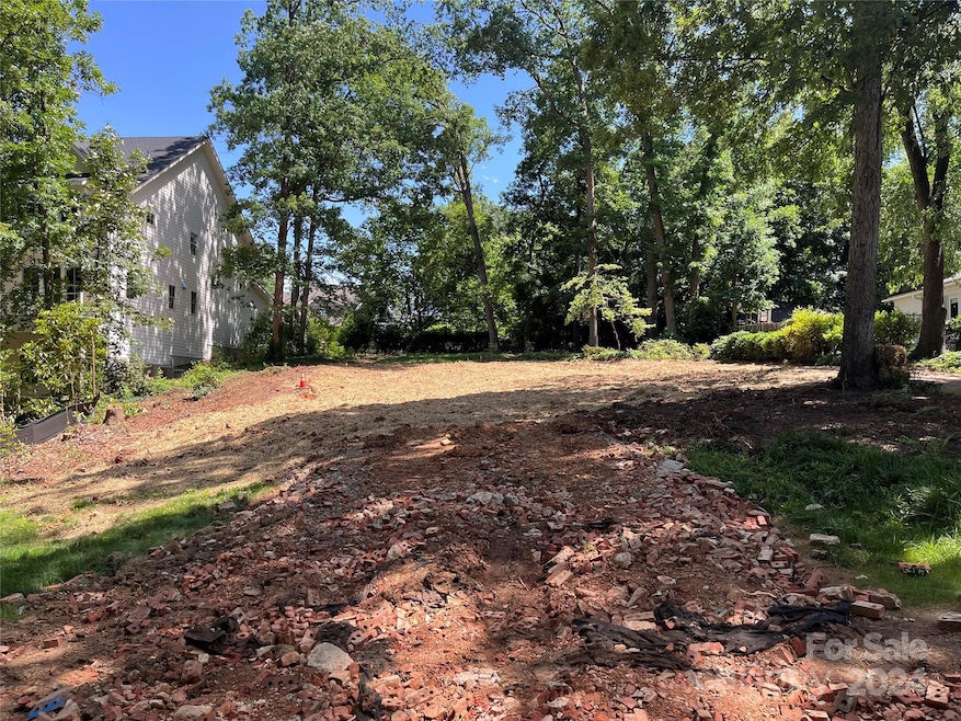 622 Ashworth Rd, Charlotte, NC 28211 - photo 1