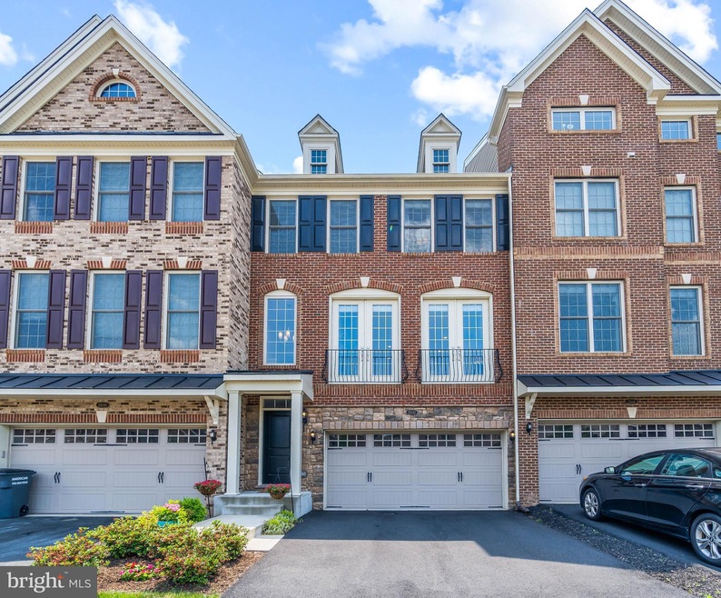 25043 Cambridge Hill Terrace, Chantilly, VA 20152 - photo 1