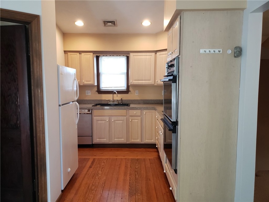 19 Potter St, Cranston, RI 02910 - photo 1