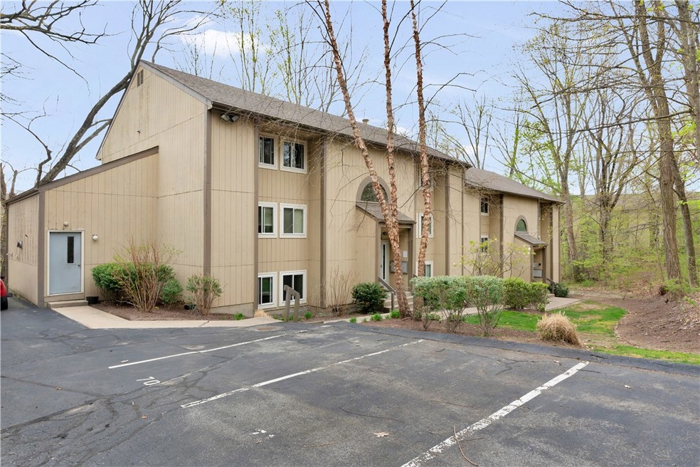 400 New River Rd unit 509, Manville, RI 02838 - photo 1