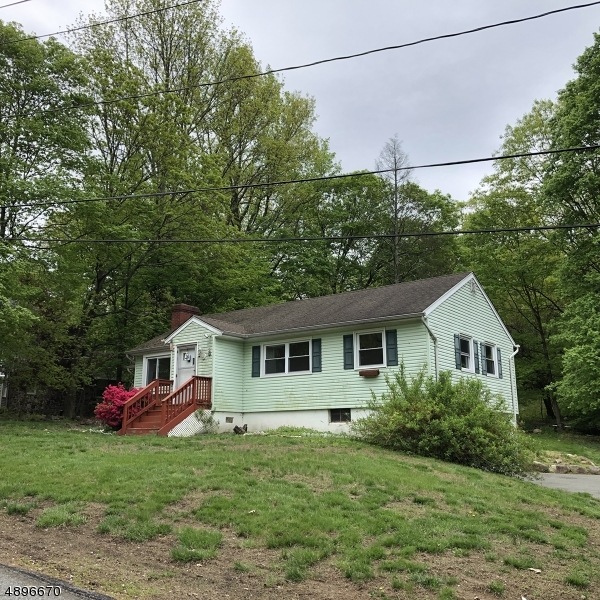 16 Longview Ln, Ringwood, NJ 07456 - photo 1