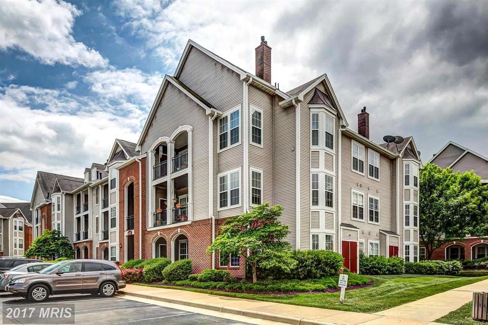 46590 Drysdale Terrace unit 303, Sterling, VA 20165 - photo 1