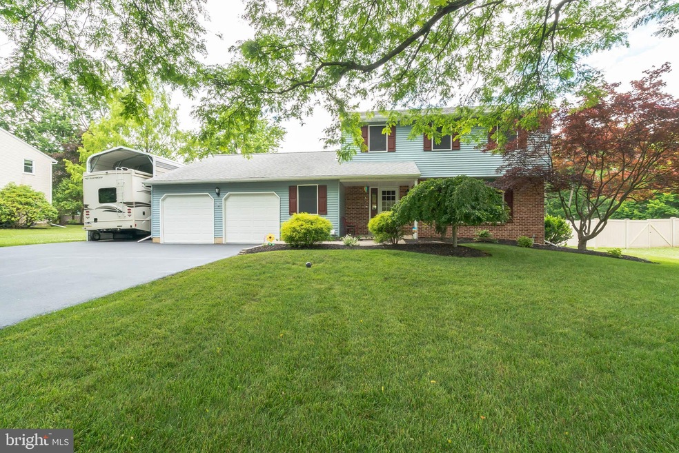 1324 Deer Run Rd, Hatfield, PA 19440 - photo 1