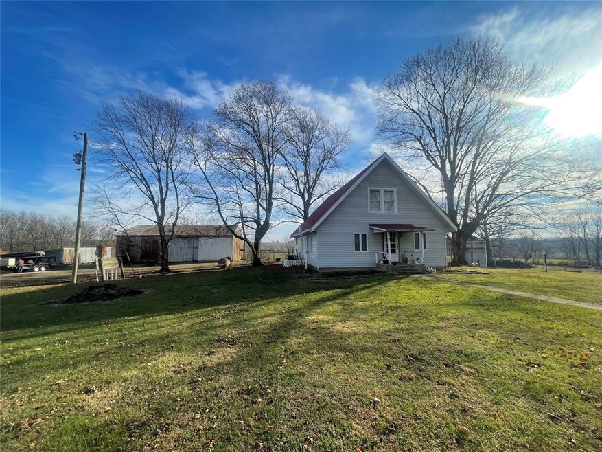 903 S Graham Creek Rd, Covington, IN 47932 - photo 1