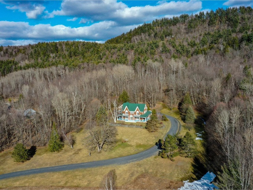 302 Cattail Ln, Hinesburg, VT 05461 - photo 1