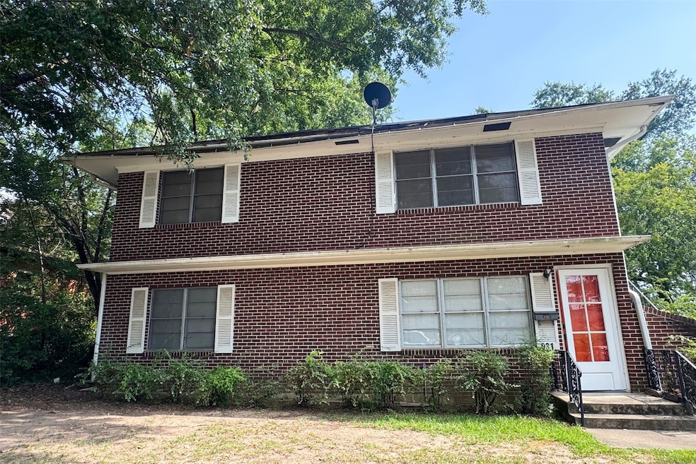 933 Jefferson Place, Shreveport, LA 71104 - photo 1