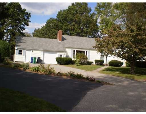 1 Kiwanee Rd, Warwick, RI 02888 - photo 1