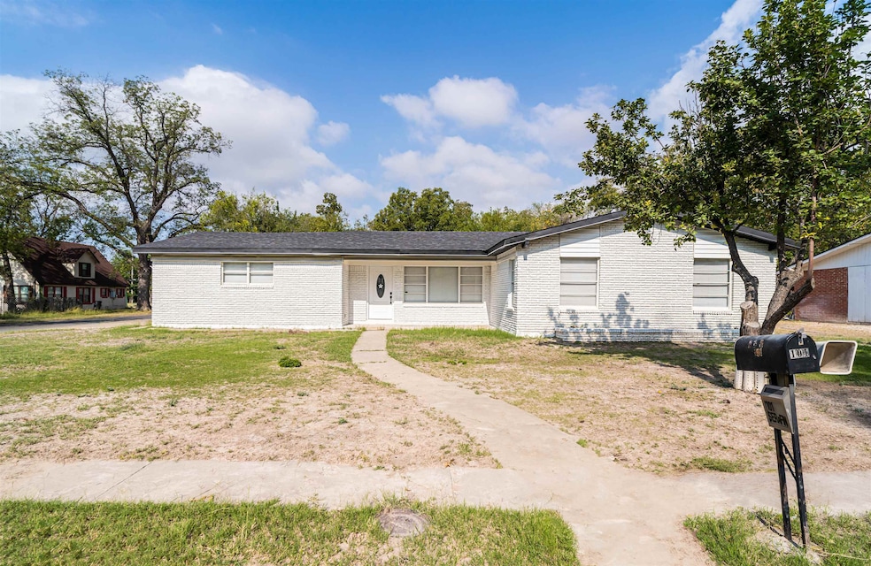 101 Serafini Dr, Del Rio, TX 78840 - photo 1