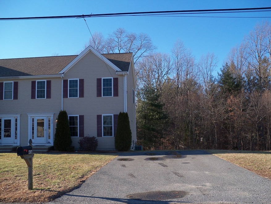43 Pratt St unit RIGHT SIDE, Taunton, MA 02780 - photo 1