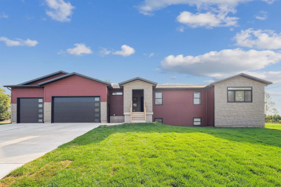 For Sale $419,500 • Co-Listing Agent