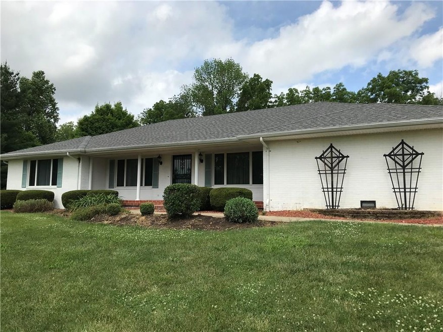 734 Country Club Dr, Greensburg, IN 47240 - photo 1