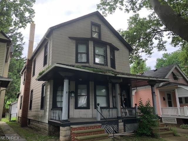 Each unit is over 1100 sq ft, 2 bedrooms, 1 bath e