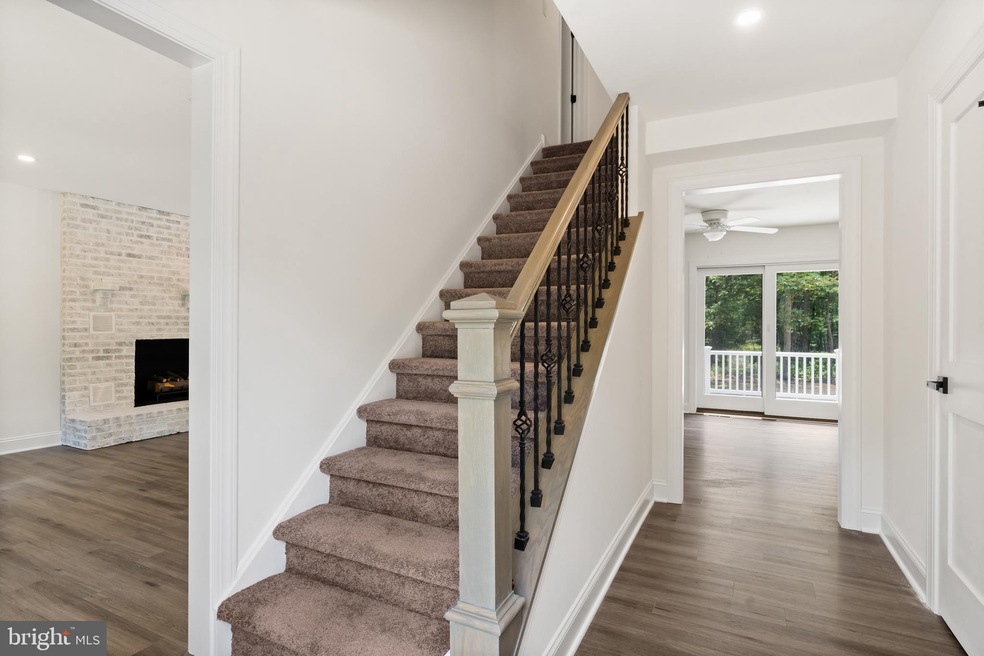 24 Foxchase Rd, Southampton, NJ 08088 - photo 1