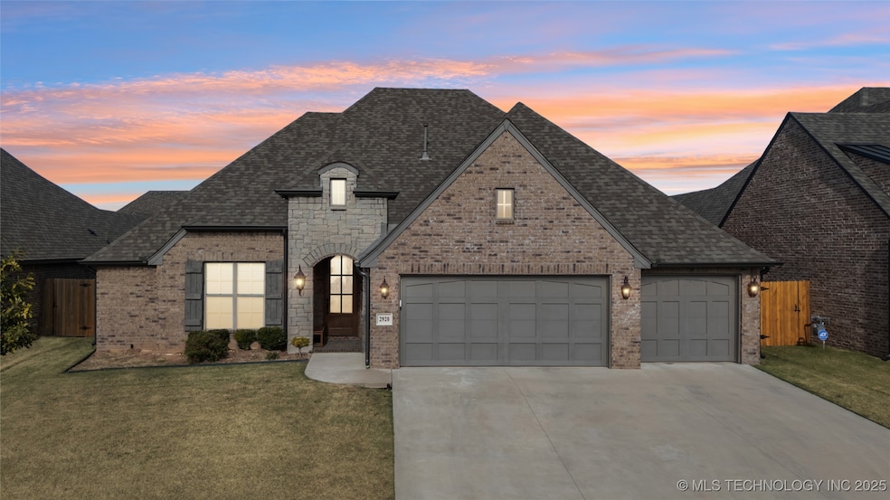 2920 E Portland Place, Broken Arrow, OK 74014 - photo 1