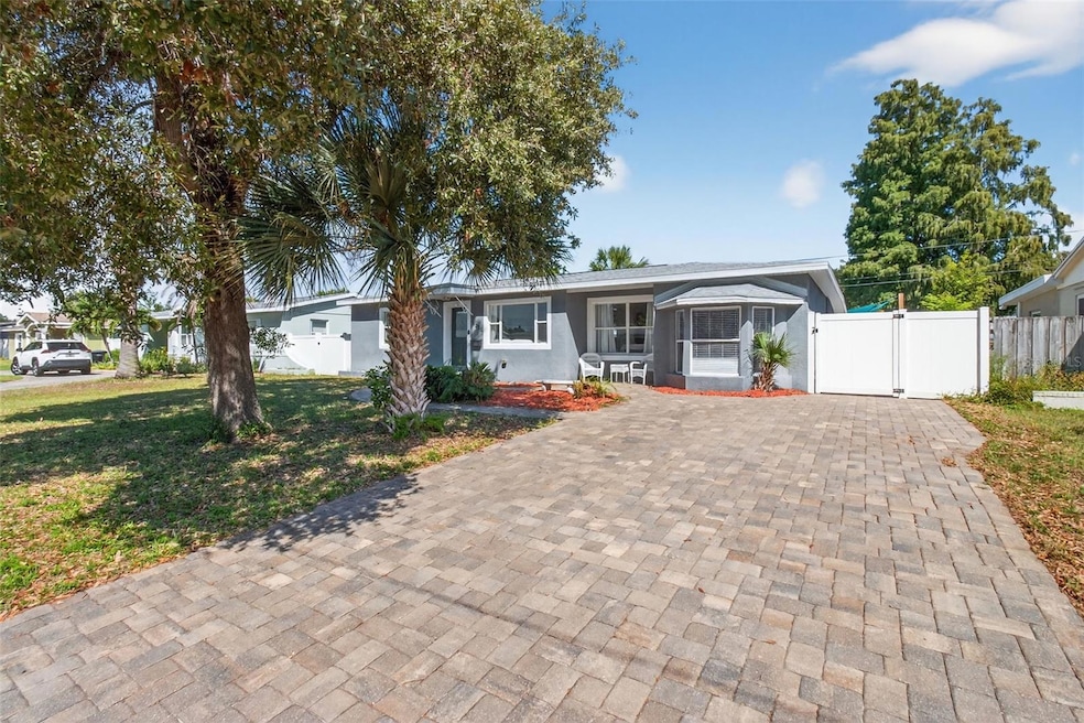 4311 25th Ave N, Saint Petersburg, FL 33713 - photo 1