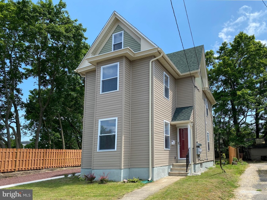 26 W Center St unit B (UPSTAIRS UNIT), Clayton, NJ 08312 - photo 1