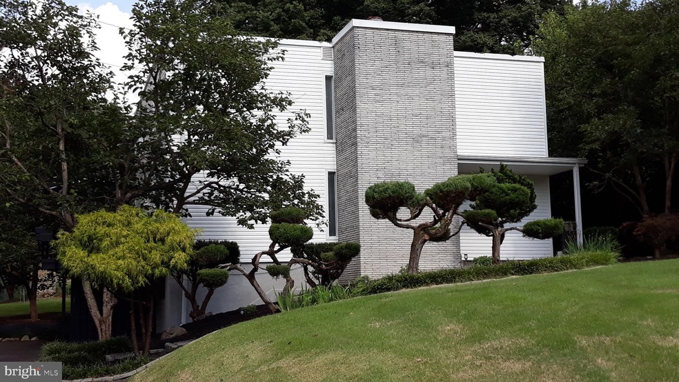 708 Swade Rd, Glenside, PA 19038 - photo 1