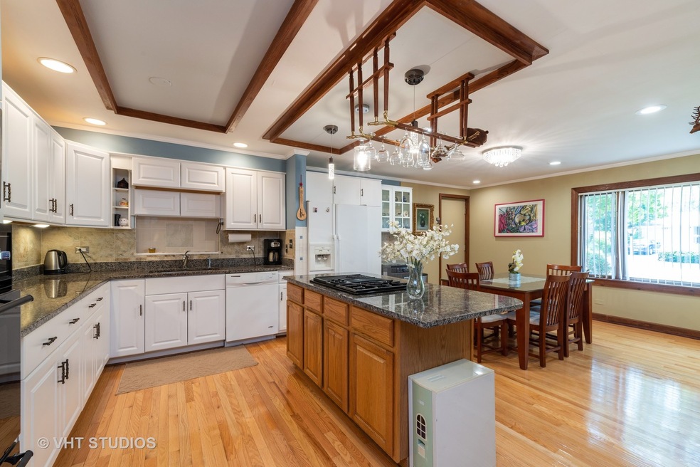 2328 Asbury Rd, Northbrook, IL 60062 - photo 1