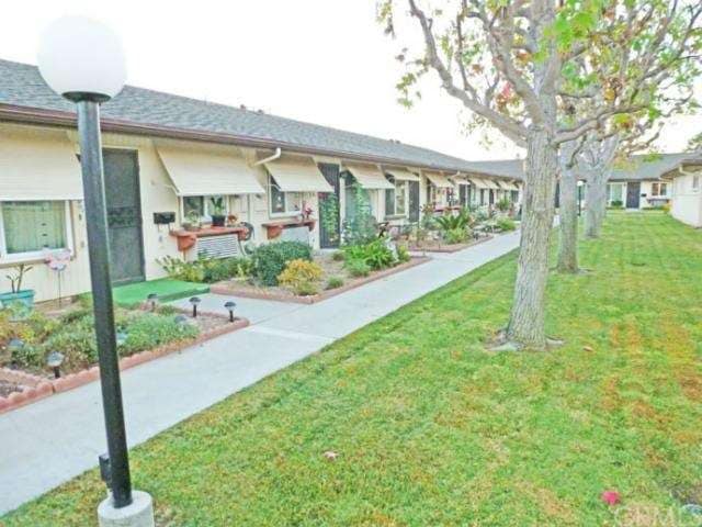 9928 1/2 Cedar St, Bellflower, CA 90706 - photo 1