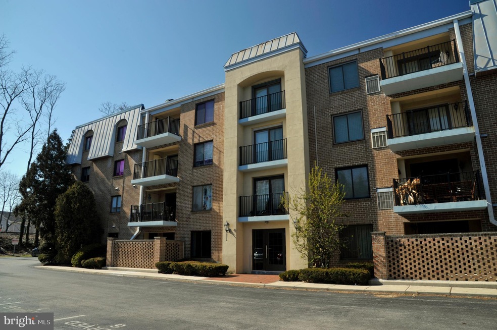 260 Montgomery Ave unit 101, Haverford, PA 19041 - photo 1