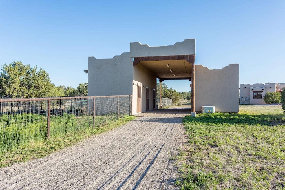 2075 W Gunsite Rd, Paulden, AZ 86334 - photo 1