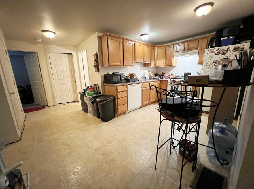 260 Fountain St unit A5, Fall River, MA 02721 - photo 1