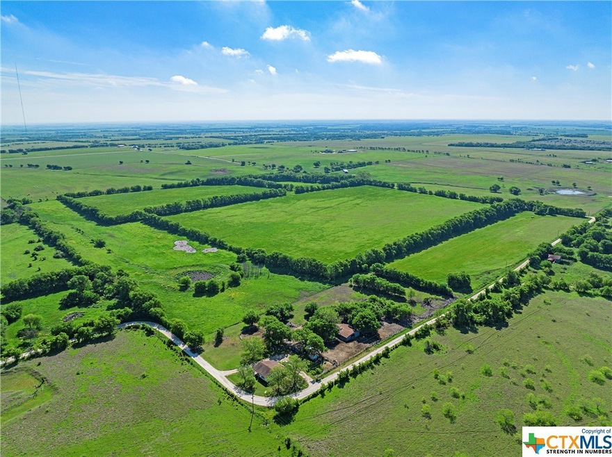 1118 County Rd 452 Cr 456, Other, TX 76524 - photo 1