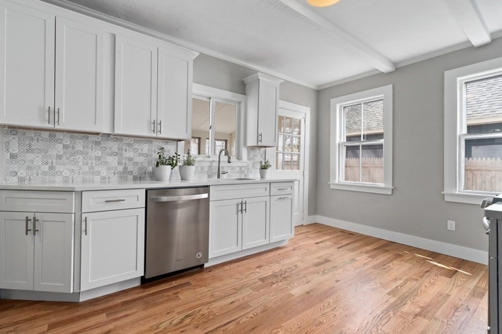 17 Strong St unit 17, Newburyport, MA 01950 - photo 1