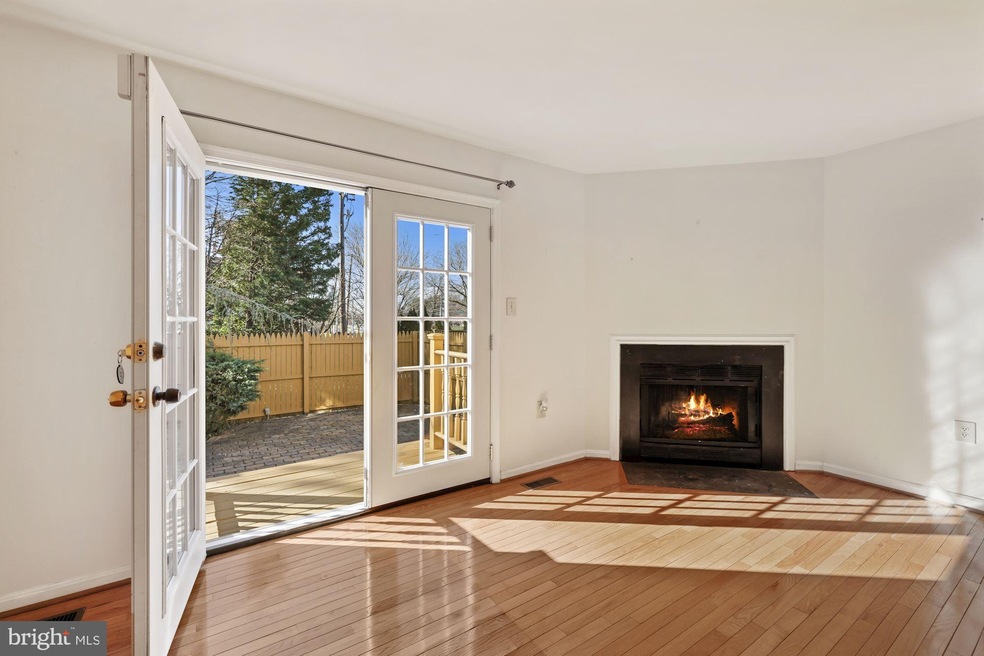 14401 Bakersfield Ct, Silver Spring, MD 20906 - photo 1