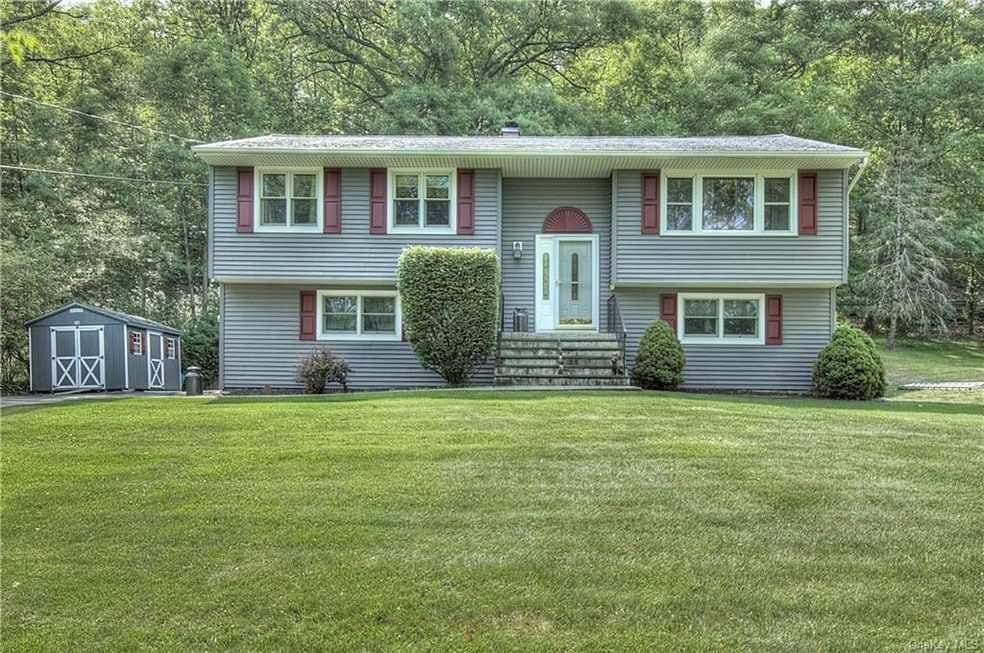 76 Birchwood Dr, Highland Mills, NY 10930 - photo 1