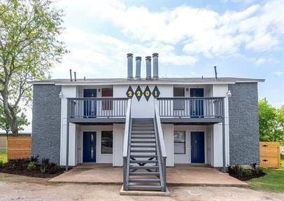 View of front facade with stairs