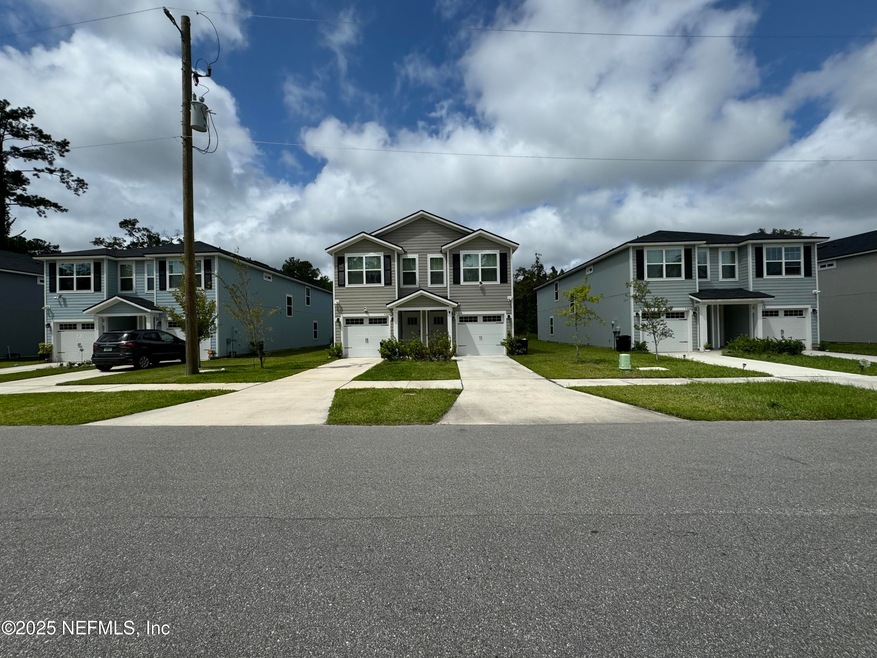 1324 Ellis Rd S, Jacksonville, FL 32205 - photo 1